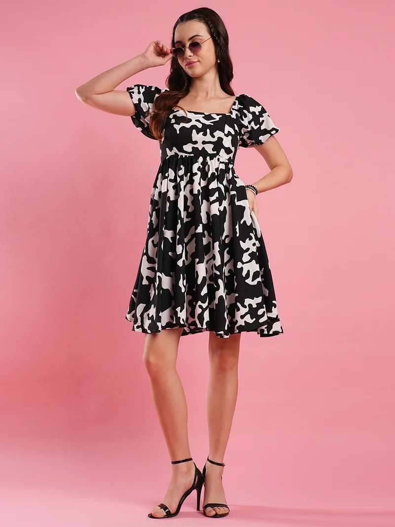 globus Women Printed Puff Sleeve Fit & Flare Dress