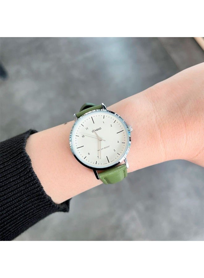 كاسيو ساعة كاسيو LTP-VT03L-3BDF للنساء – إطار ذهبي مع قرص أخضر وحزام جلد أخضر - Image 5