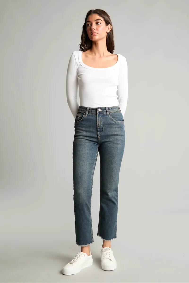 ديفاكتو Crop Flare Fit High Waist Ankle Length Jeans