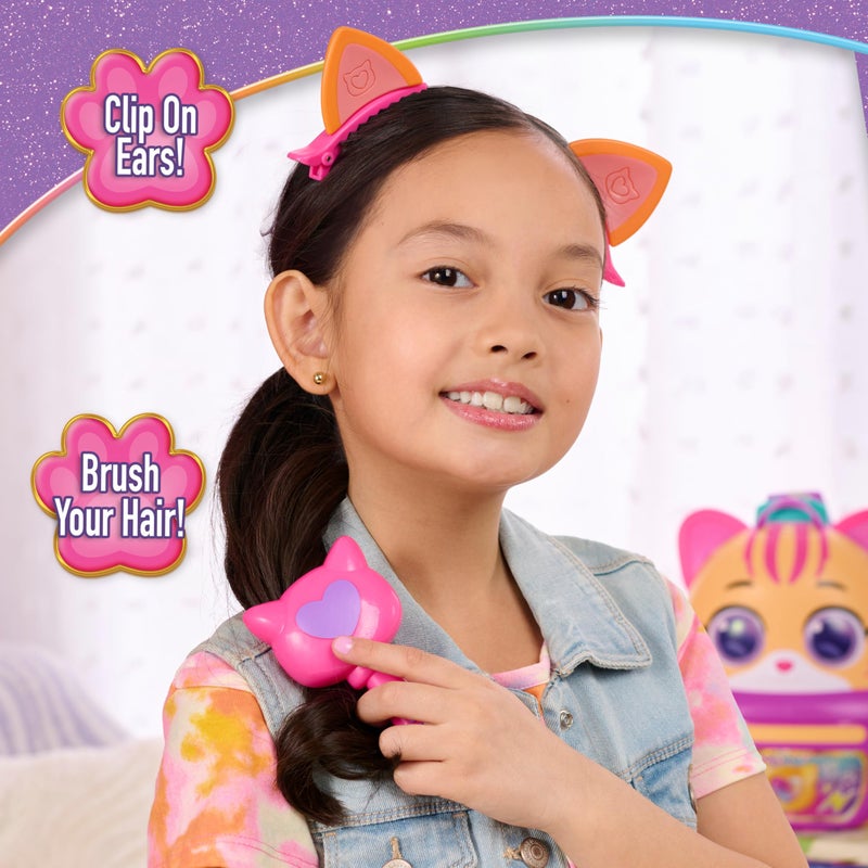 Just Play مجموعة حقيبة ظهر Disney Jr. SuperKitties Su-Purr مع حزام قابل للتعديل، 7 قطع، جهاز لوحي للعب مع أضواء وأصوات، ملابس تنكرية ولعب تخيلي، للأطفال من عمر 3 سنوات وما فوق من Just Play - Image 4
