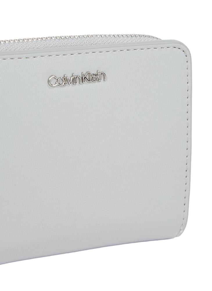 CALVIN KLEIN MEDIUM ZIP WALLET  - Image 3