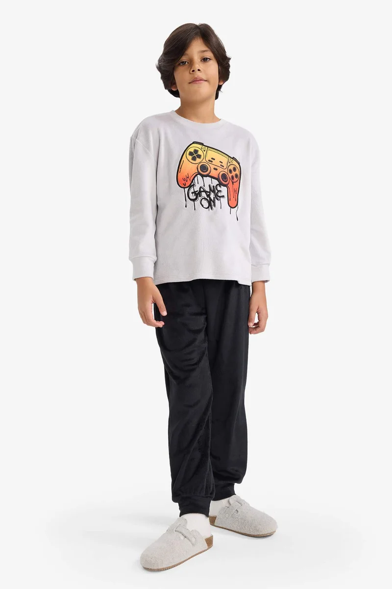 ديفاكتو Boy Velvet Printed Top and Bottom 2 Piece Pyjamas Set