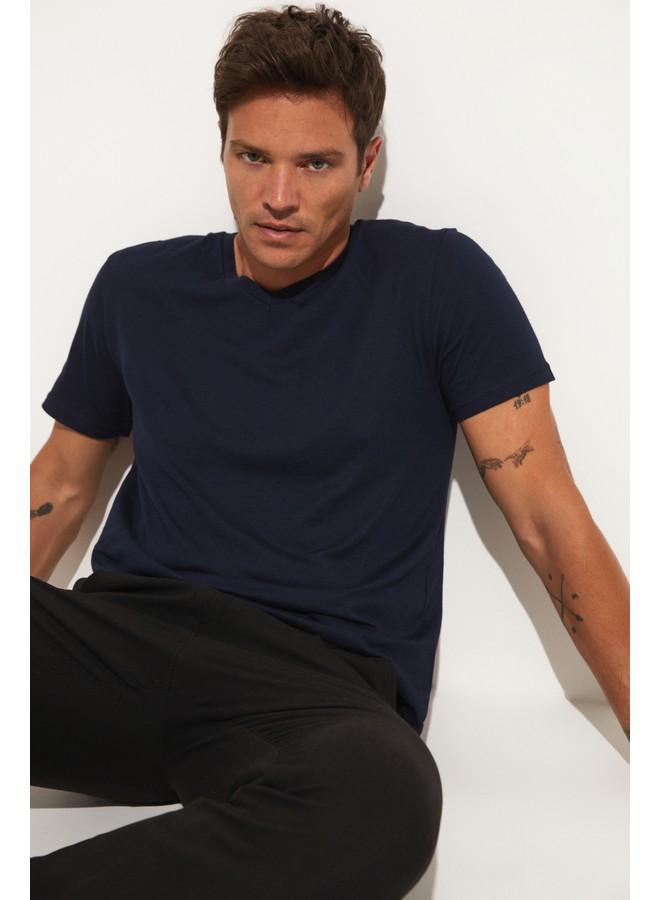 JUNE Men Regular Fit Basic Short Sleeve V-Neck Tshirt Navy - Image 3