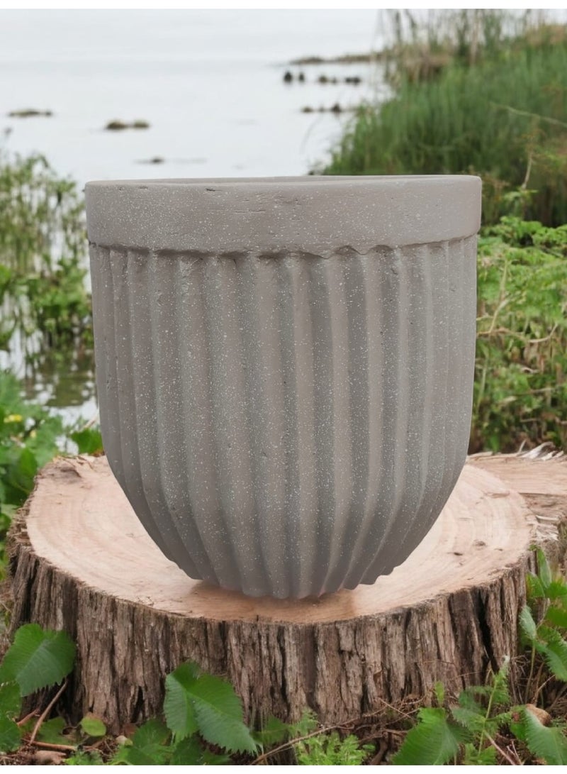 كلور زون بوتري اوعية للمنزل الداخلية والخارجية هيكل متين وقوي، مثالية لنباتاتك الكبيرة تمنع تغير اللون والتشقق الناتج عن التعرض لأشعة الشمس مقاوم للماء واشعة الشمس وعوامل الجو، فايبر30   cm - كافيه - Image 1