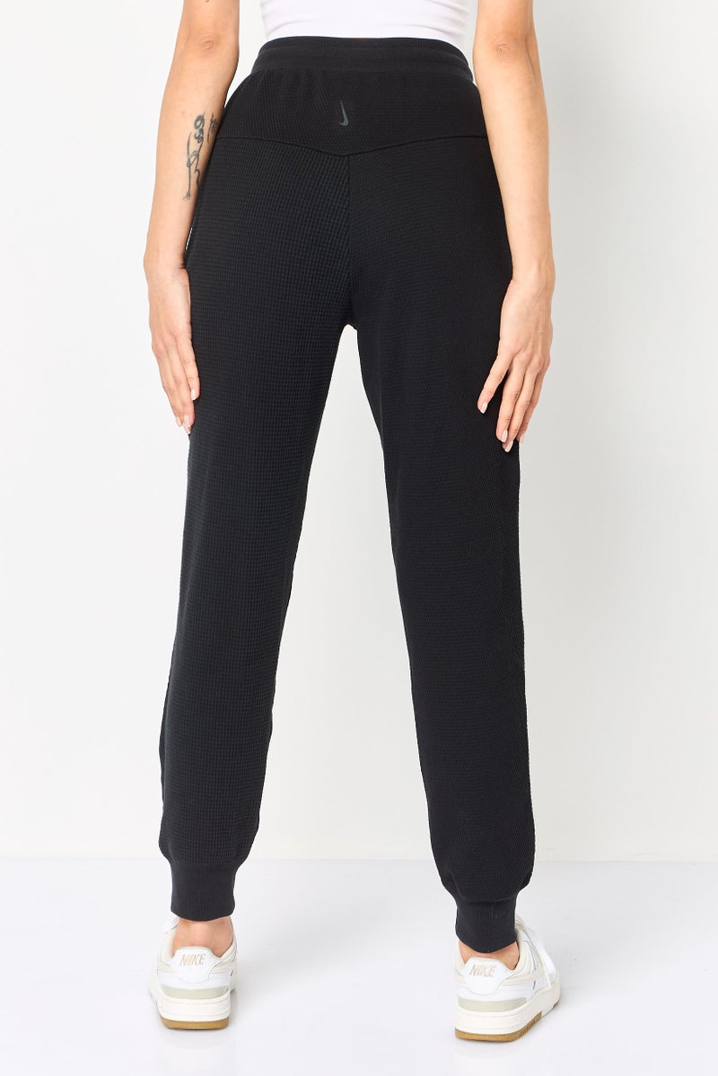 Nike سروال اليوغا الرياضي للنساء، أسود - Image 4