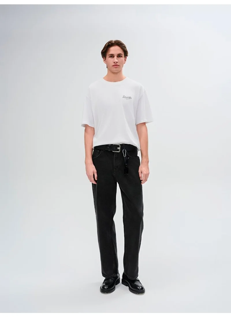إل تي بي White T-Shirt