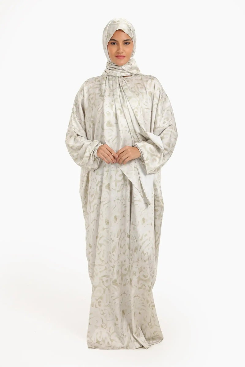 Carina Printed Prayer Isdal - Image 1