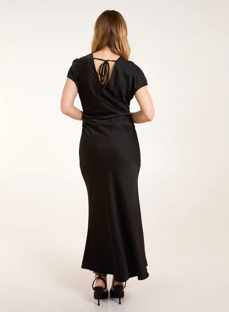 بلو فانيلا فستان سليب بقصة جناح الخفاش