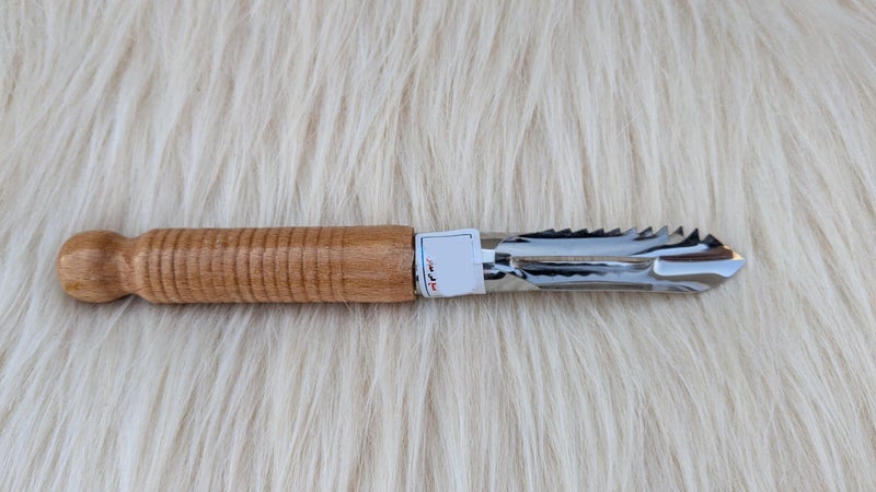 Stainless Steel Corer with Ergonomic Wooden Handle with Peeler - Vegetable Peeler Tool 2 * 1 Easily and Accurately - Image 3