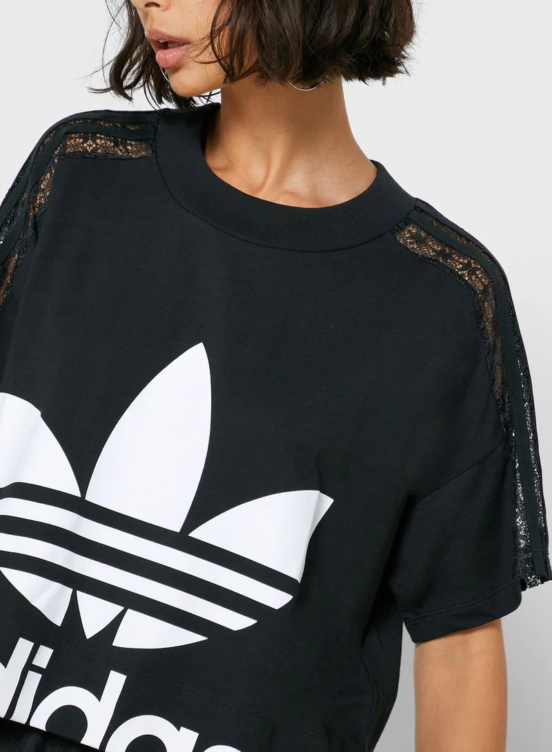 adidas Originals Trefoil Cropped T-Shirt