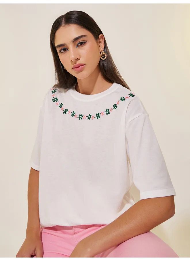 Take Two Take Two Floral Embroidery Detail Short Sleeves T-Shirt
