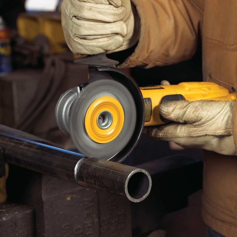 Dewalt 4 In. X 5/8 In. To 11 Hp .020 Carbon Stringer Wire Wheel - Image 4