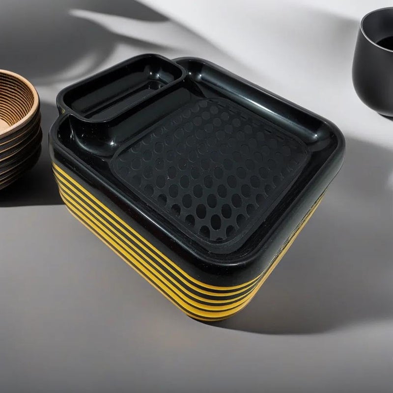 BHOJANWARE Stylish Sectioned Snack Plastic Platter Set of 12 in 6 Yellow & 6 Black Color-(Size- 7.5 Inch/ 19 CM) - Image 1