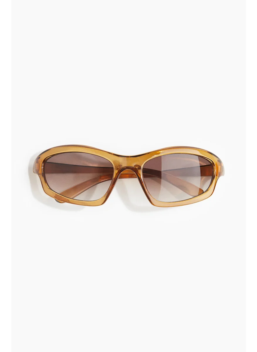 اتش اند ام Sporty Sunglasses