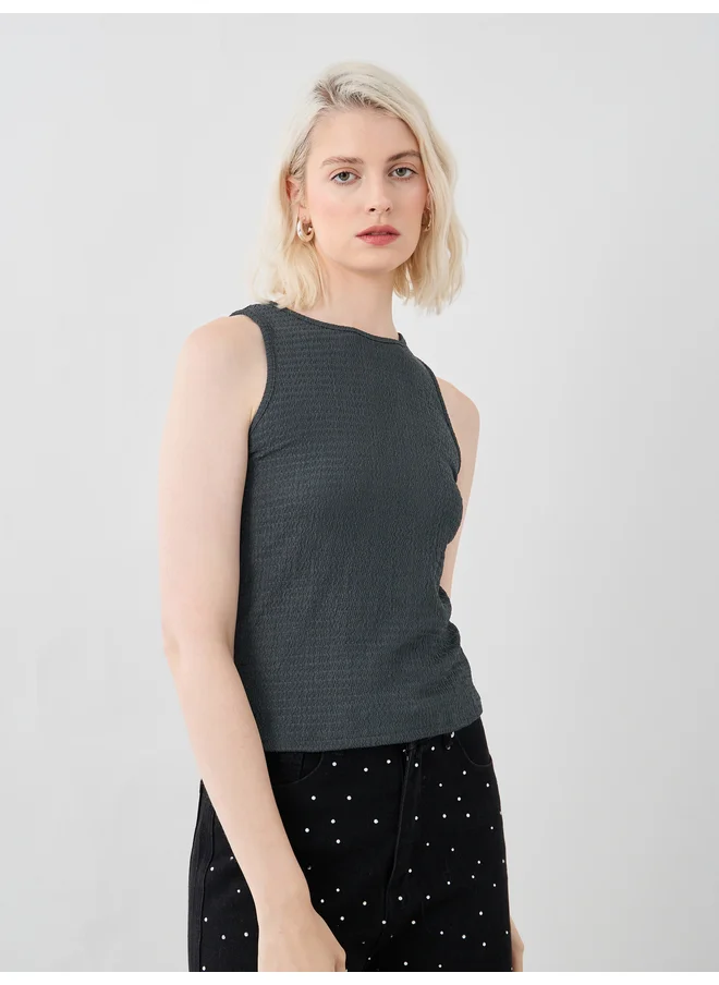 تايك تو Take Two Texture Round Neck Sleeveless Cami Top