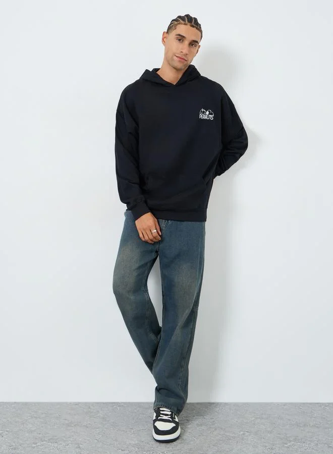 ستايلي هودي واسع بطبعة جرافيك