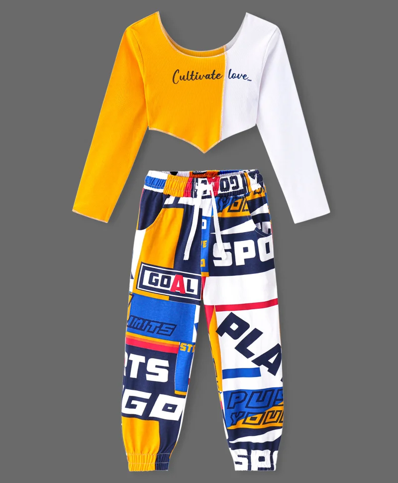 Ollington St. Ollington St. Cotton Knit Full Sleeves Crop Top and Printed Joggers Set - Multicolor