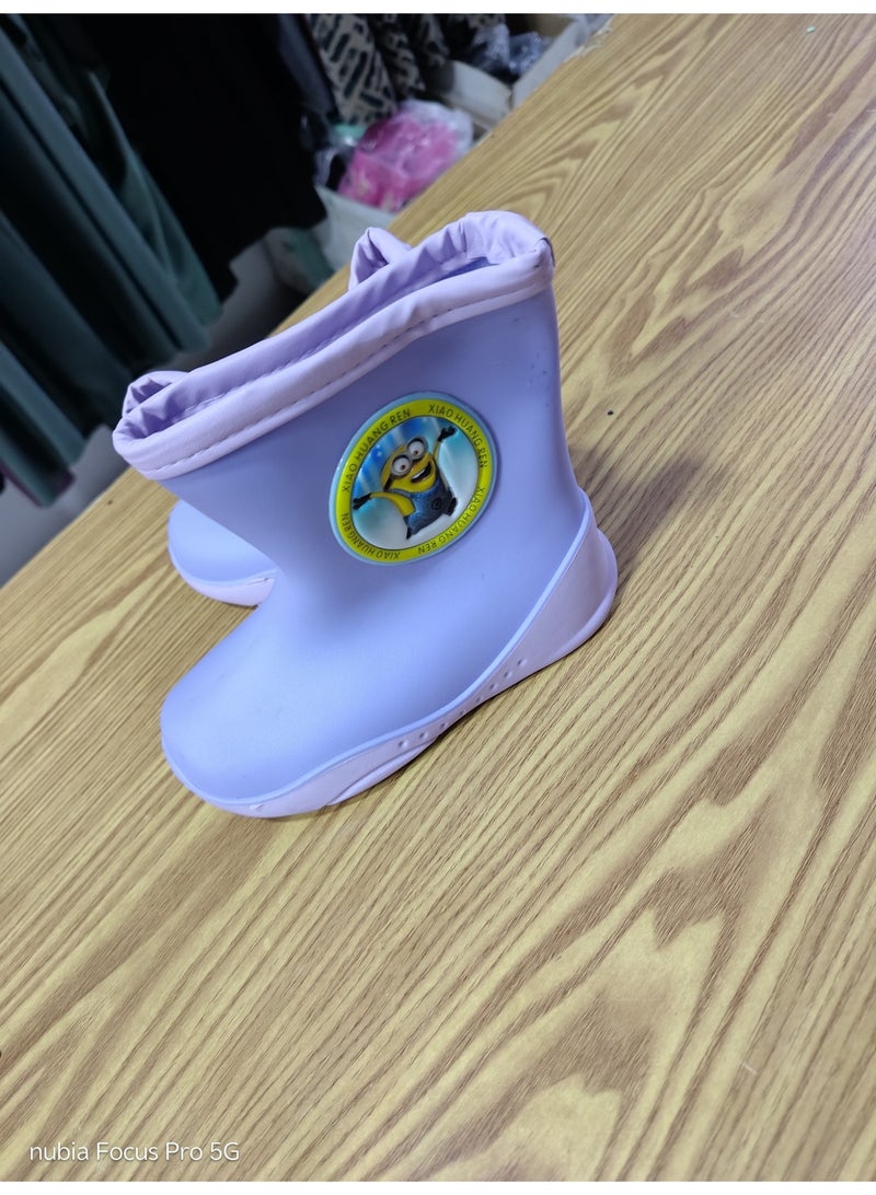بوت مطر سيليكون للبنات – لون بنفسجي مقاوم للماء بشخصية مينيونز (مقاس 26–27) - Image 1