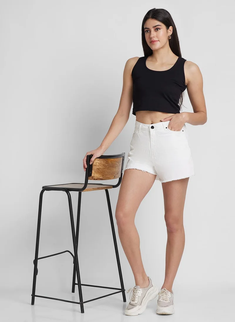 Globus Women Stretchable Mid-Rise Frayed Denim Shorts