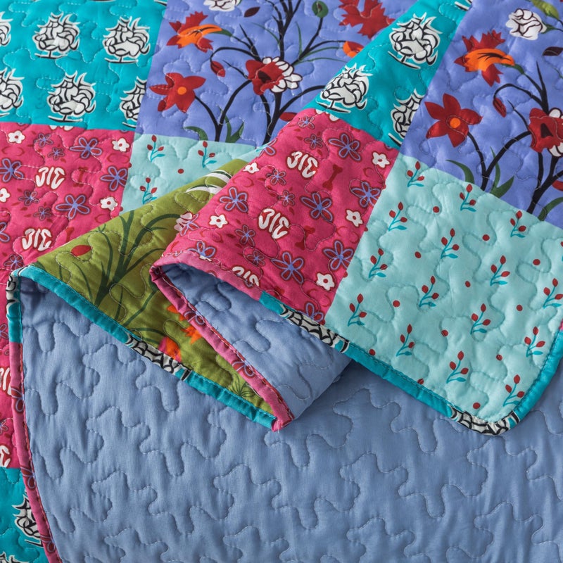 SLPR All is Bright 3-Piece Quilt Set â€“ King Size with 2 Shams, Summer Lightweight Quilted Bedspread with Colorful Patchwork, Bohemian Vintage-Inspired Bedding for All Seasons - Image 5