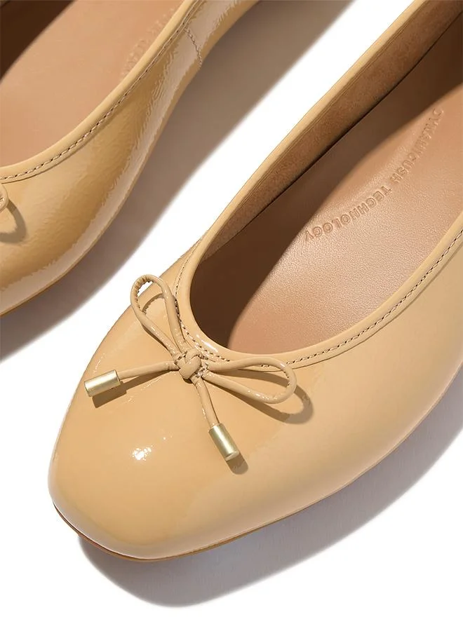 Fitflop DELICATO BOW TEXTURED PATENT-LEATHER BALLET FLATS