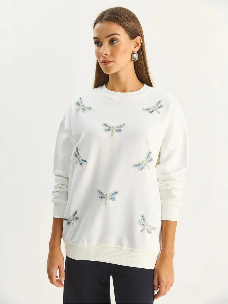 Bianco Lucci Dragonfly Embroidered Crew Neck Sweatshirt