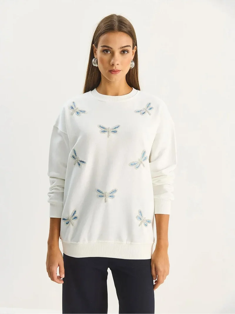 Bianco Lucci Dragonfly Embroidered Crew Neck Sweatshirt