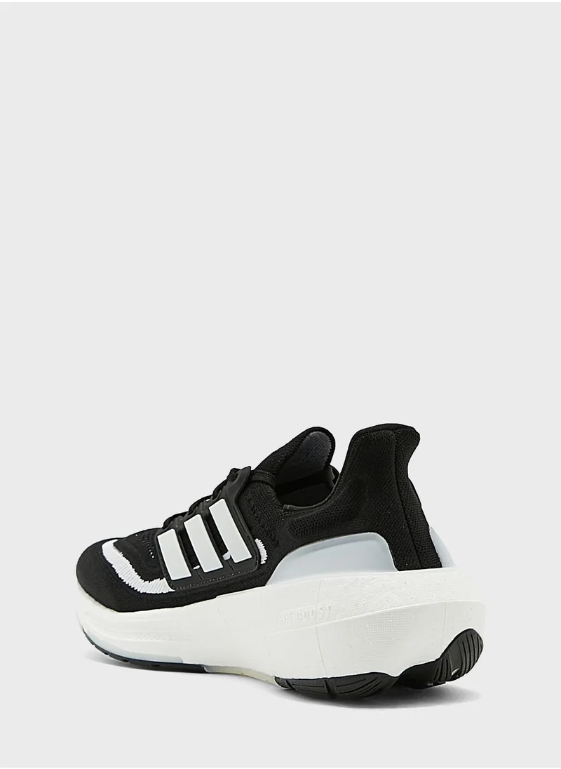 اديداس حذاء رياضي Ultraboost Light