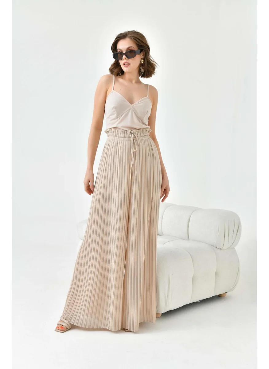 جارمي Women's Chiffon Pleated Trousers Beige