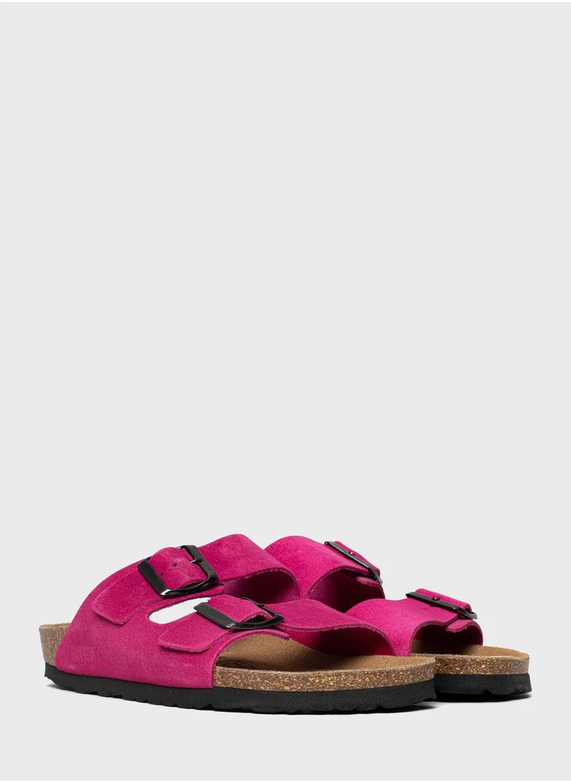 بيتون Atlas Flat Sandals