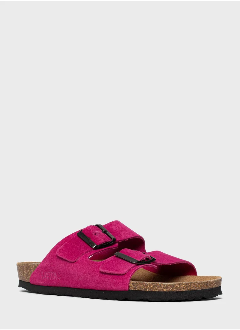 بيتون Atlas Flat Sandals