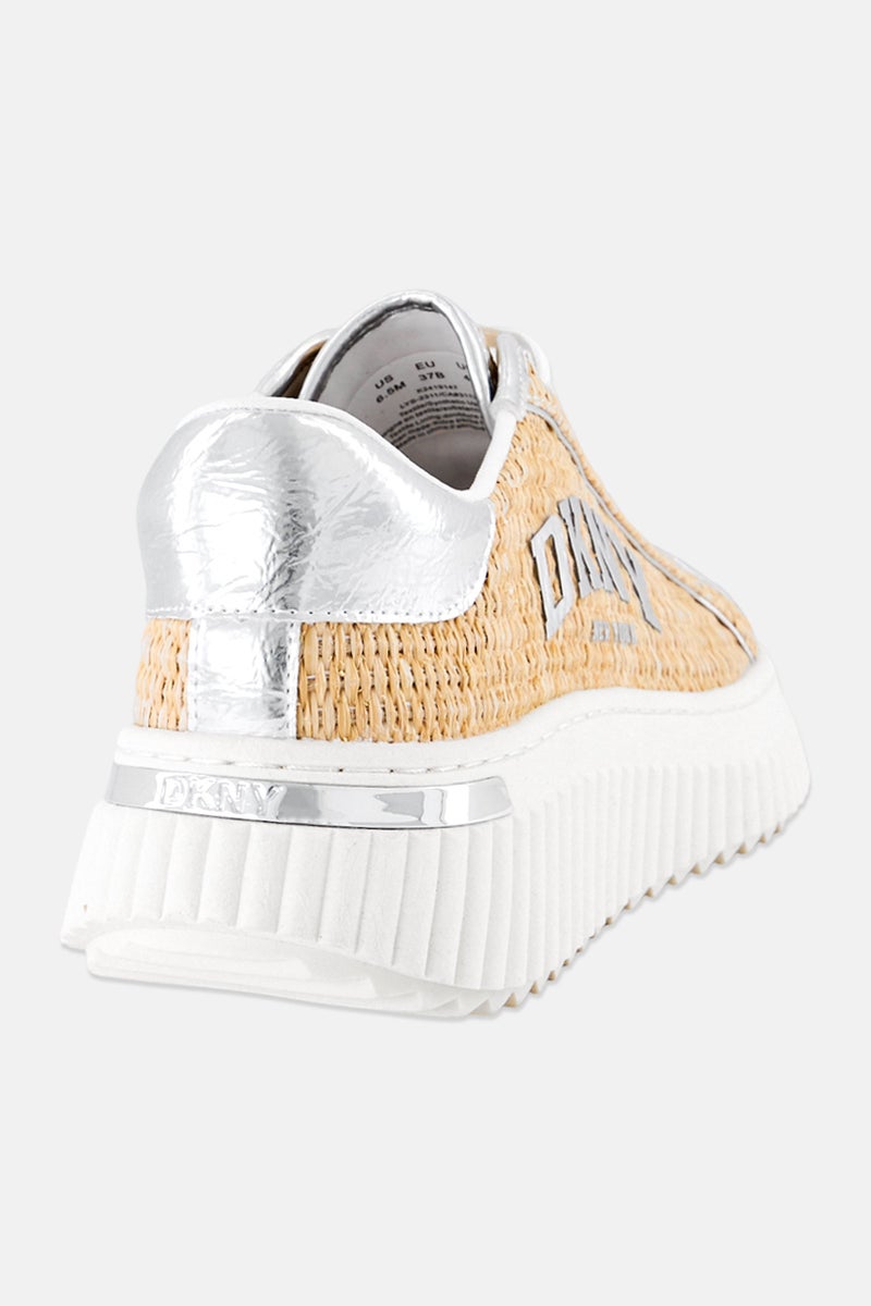 DKNY أحذية كاجوال نسائية ليون مزودة بأربطة، بيج - Image 3