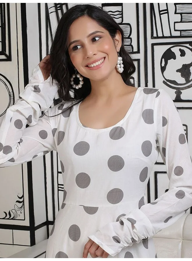 أيه كيه إس White And Grey Polka Dots Flared Maxi