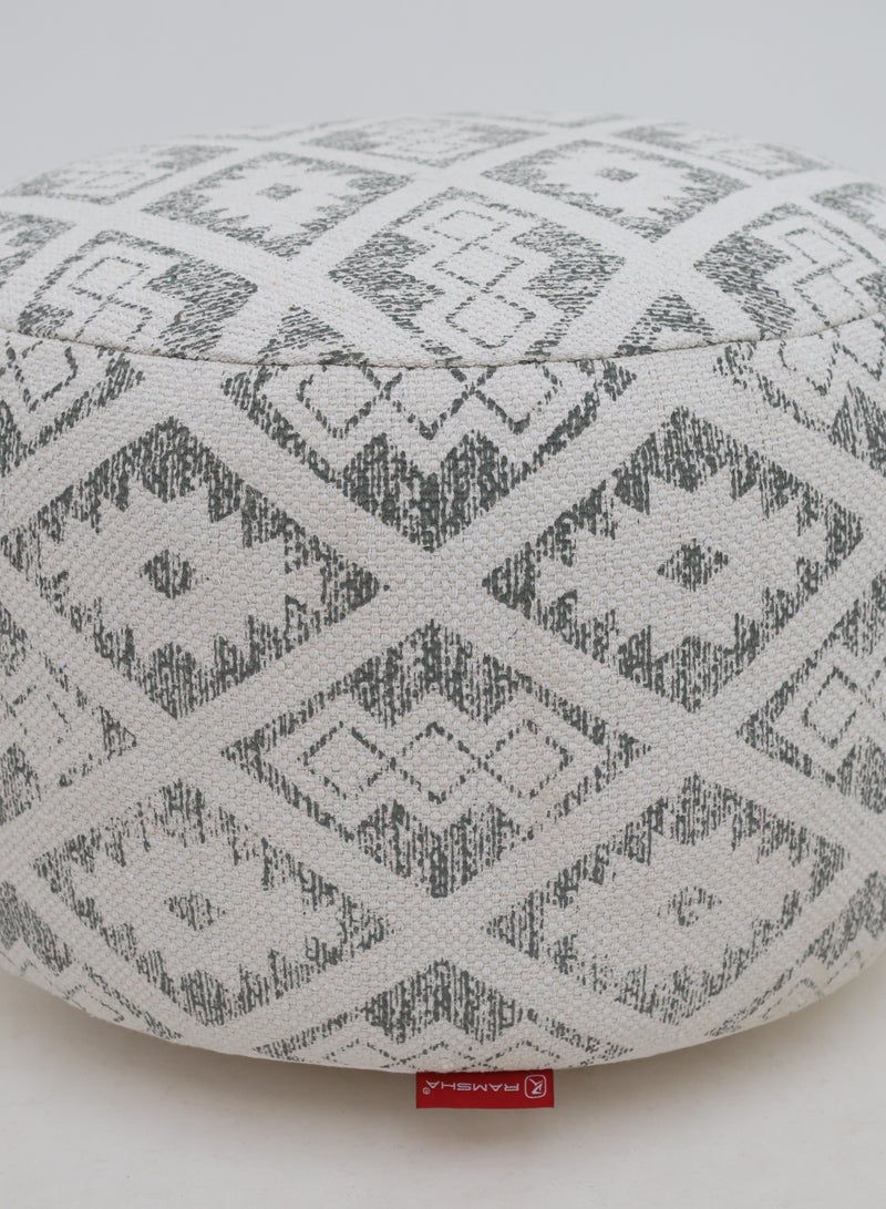 Ramsha Pouf مزخرف باللون الرمادي والأبيض مع مقبض للجلوس – PF-183 للغرفة المعيشية - Image 2