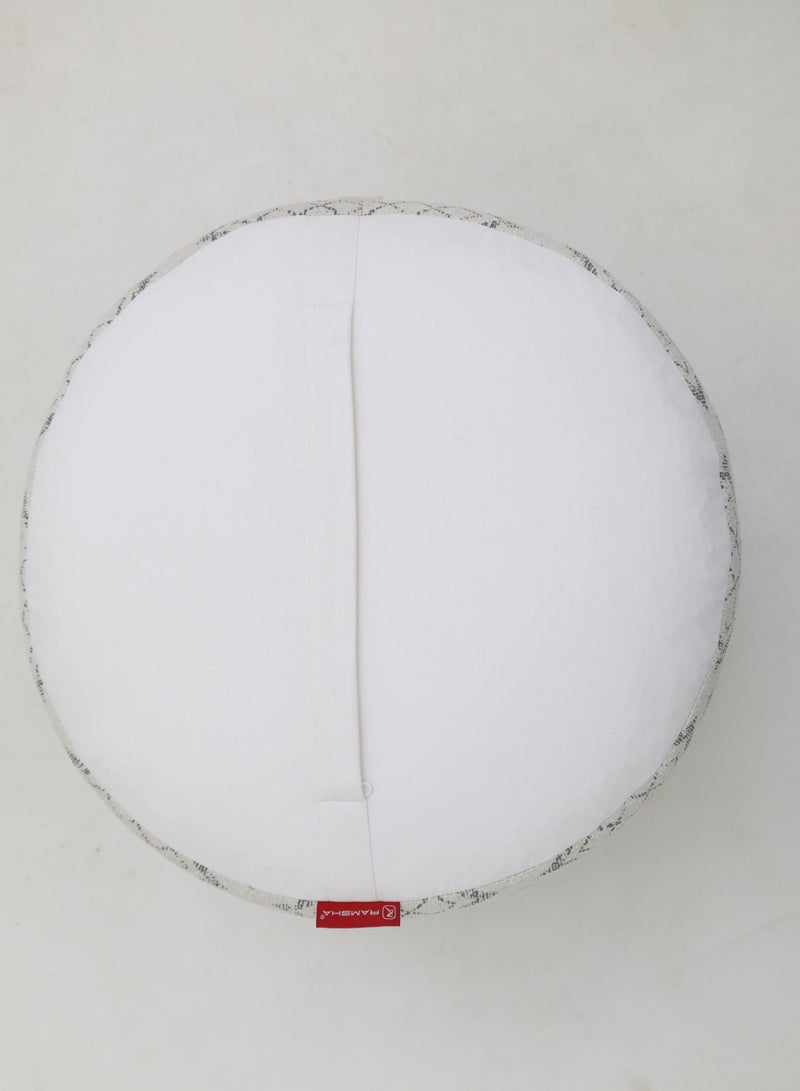 Ramsha Pouf مزخرف باللون الرمادي والأبيض مع مقبض للجلوس – PF-183 للغرفة المعيشية - Image 4