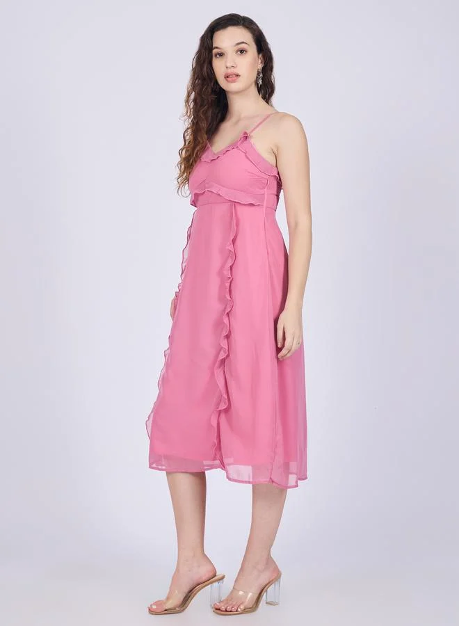 أوجيدر فستان ميدي بتفاصيل كشكش