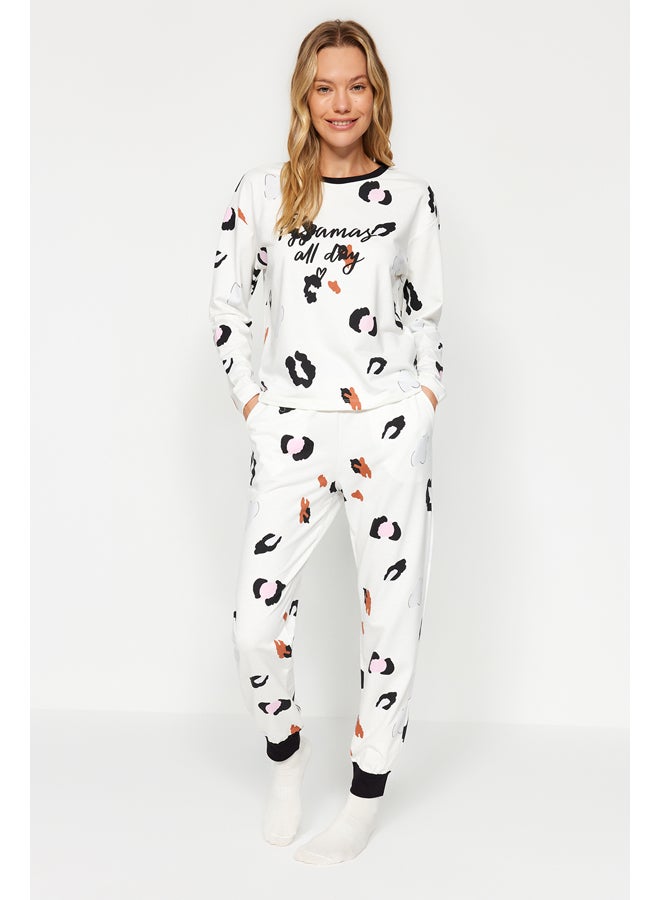 trendyol White 100% Cotton Leopard Pattern Slogan Tshirt-Jogger Knitted Pajamas Set THMAW24PT00211 - Image 2