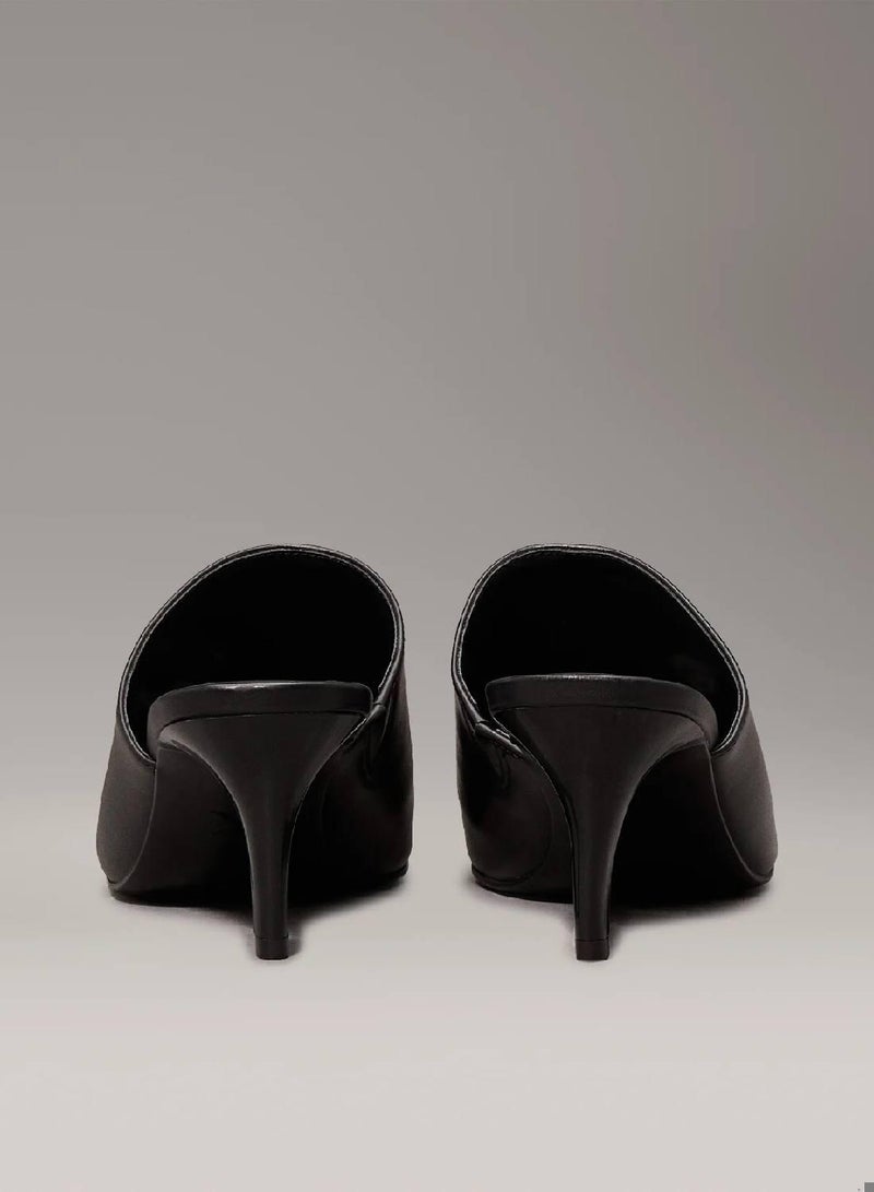 كالفن كلاين جينز حذاء ميول بكعب ستيليتو من الجلد - Image 4