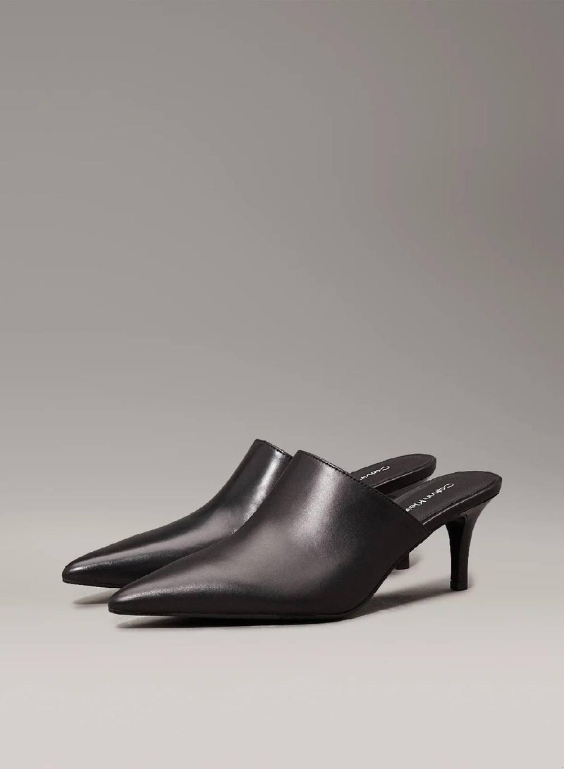 كالفن كلاين جينز حذاء ميول بكعب ستيليتو من الجلد - Image 2