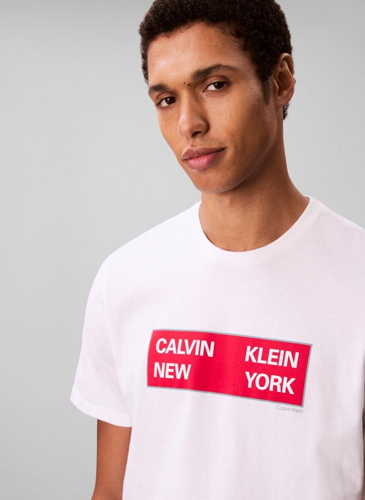 Calvin Klein Jeans 30S Graphic Crew Neck T-Shirt - Image 4