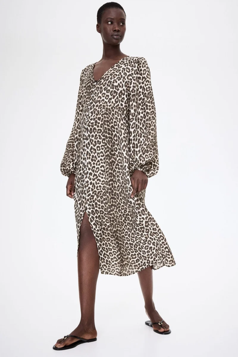 H&M MAMA Button-front dress