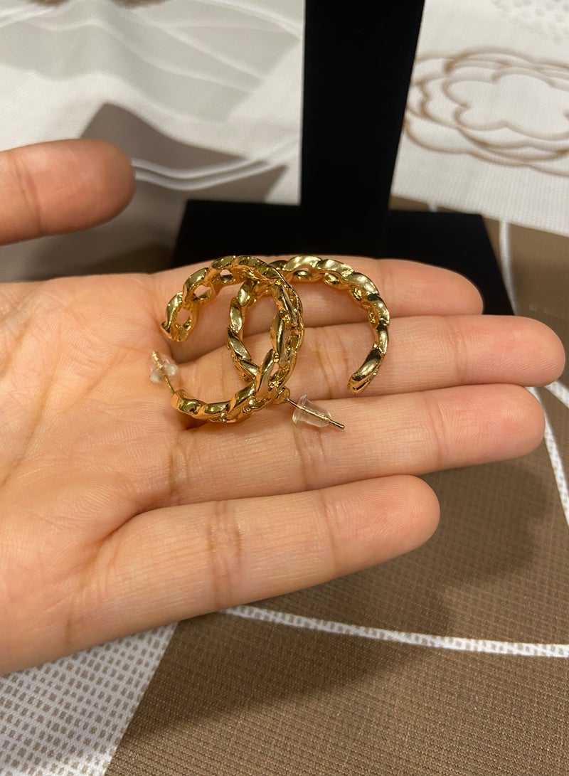 إيكوال حلق اذن نسائي من الاستانلس ستيل مطلي باللون الذهبي عيار 18 - Image 3