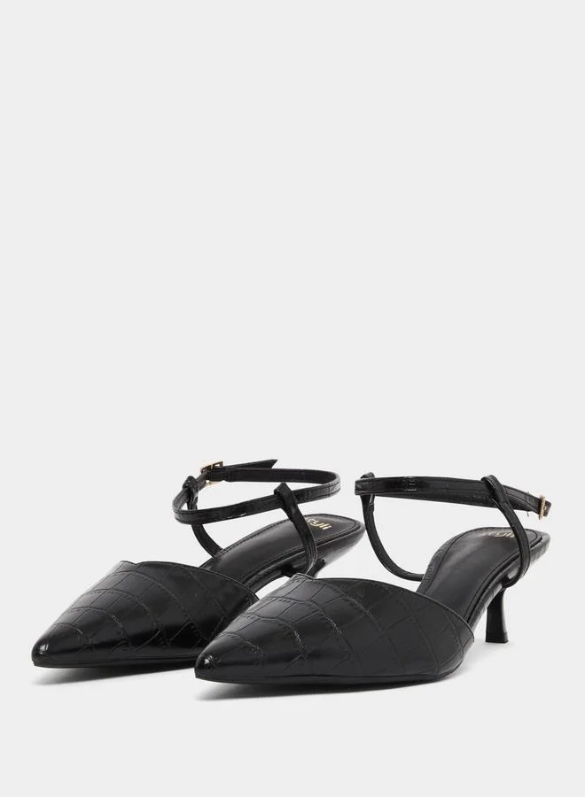 ستايلي حذاء بكعب قطة وملمس جلد تماسح