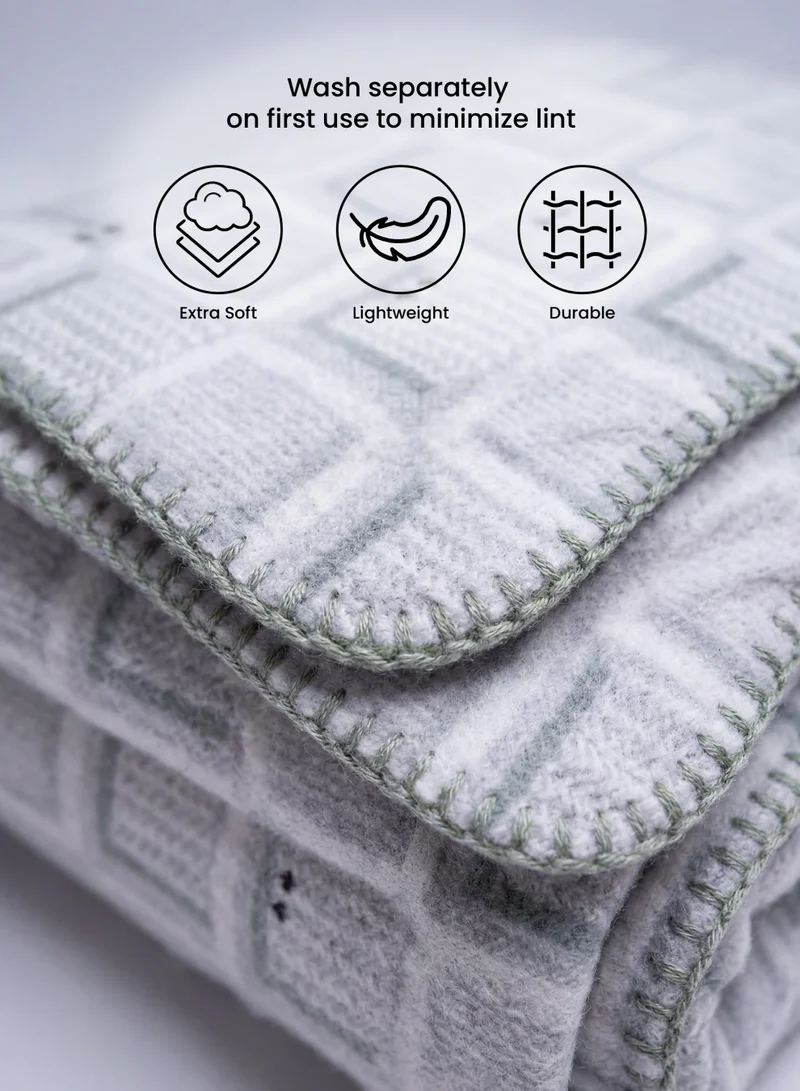 PARRY LIFE Parry Life 2-Ply Cloudy Blanket – Ultra Soft Printed Polyester Travel Blanket 130×180 cm