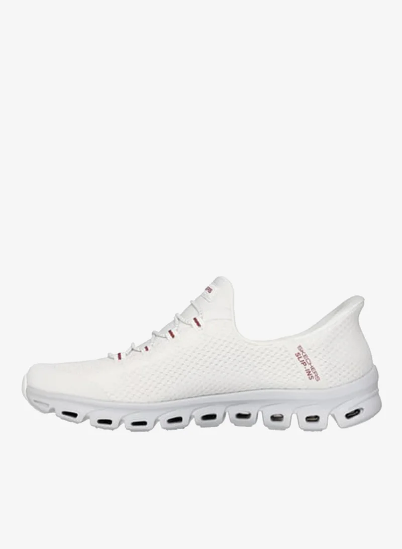 SKECHERS Glide-Step