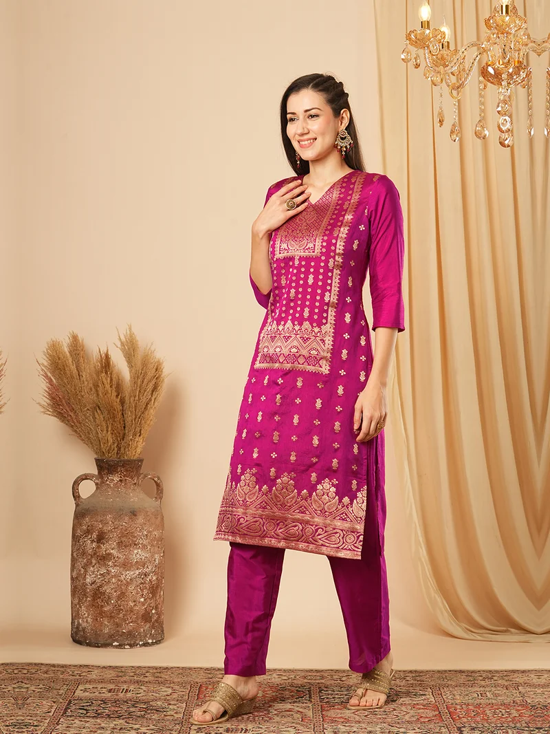 globus Women Ethnic Motifs Regular Kurta With Trousers
