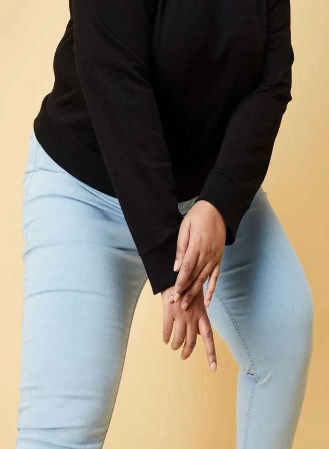 Kotty Kotty Solid Regular Fit Round Neck Sweatshirt