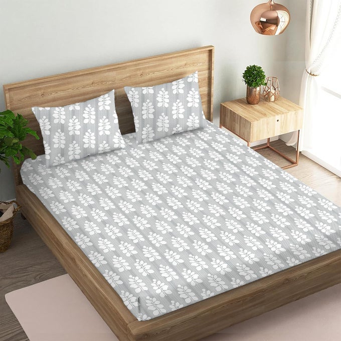OAK LILY PREMIUM EUROPEAN QUALITY 100 PURE COTTON 210 TC KING SIZE BEDSHEET WITH 2 LARGE PILLOW COVERS 108 X 108 INCHES BREATHABLE SKINFRIENDLY SOFT COMFORTABLE BLOOM HAVEN GREY
