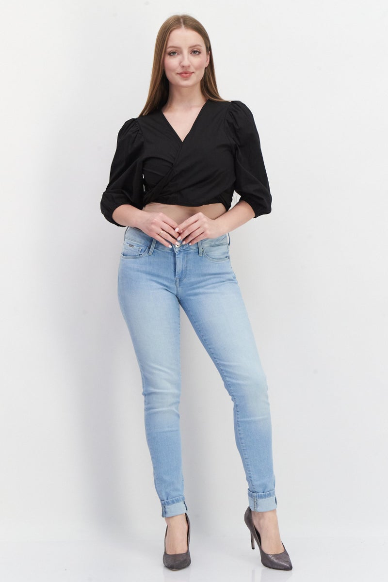 In the style Women V Neck Long Sleeve Tie Front Solid Crop Top, Black - Image 3