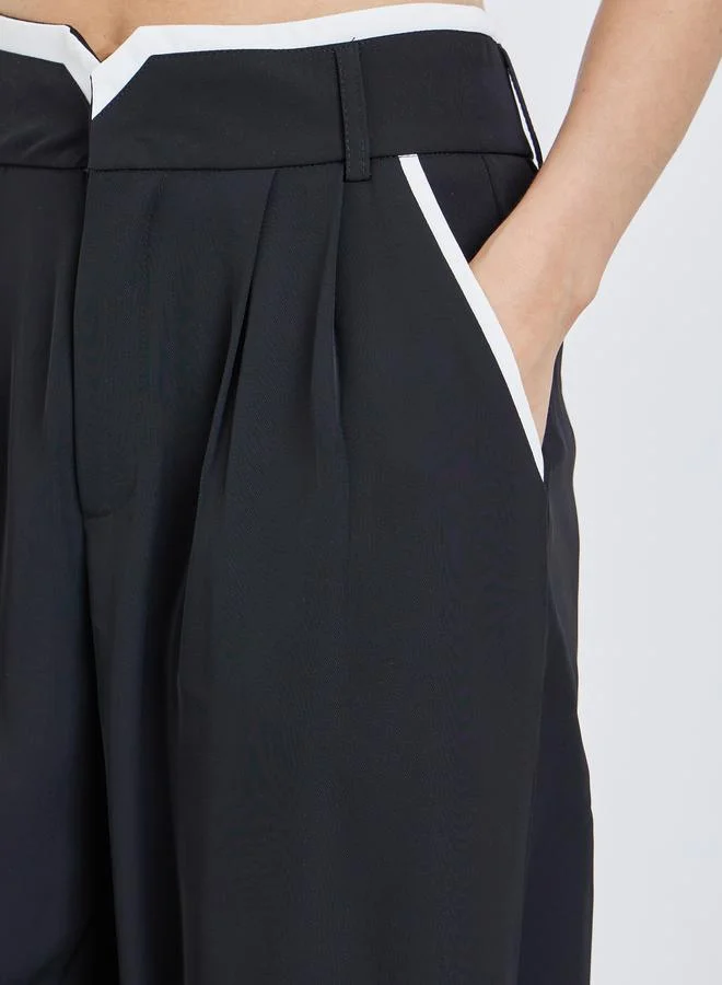Styli Styli Women Black Wide Leg Trousers with Contrast Seam